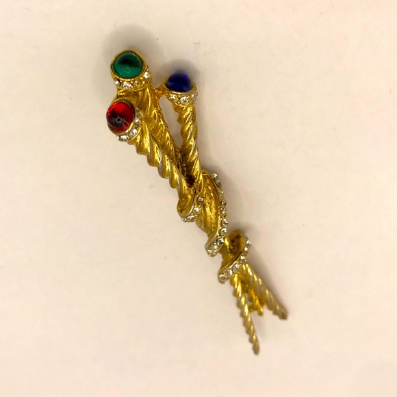 unbranded Jewelry - Vintage 3 Staff with Cabachons Brooch